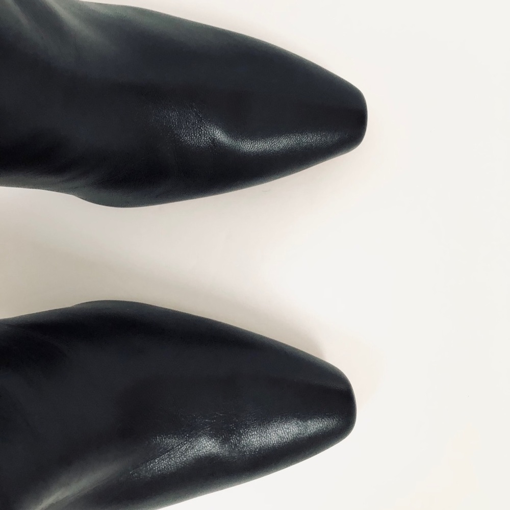 Stuart Weitzman Ebb Black Leather Ankle Boot - Picture 3 of 9
